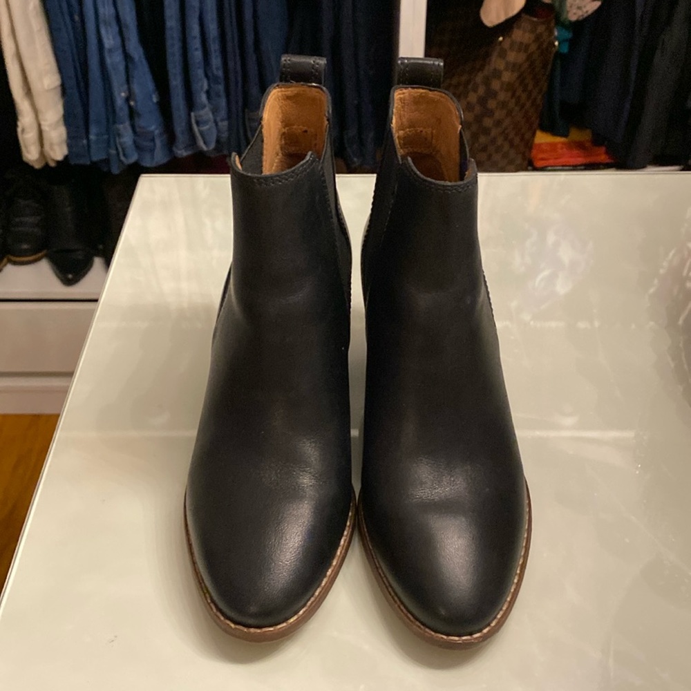 Madewell black ankle boots. EUC! Size 5 1/2. Leather.